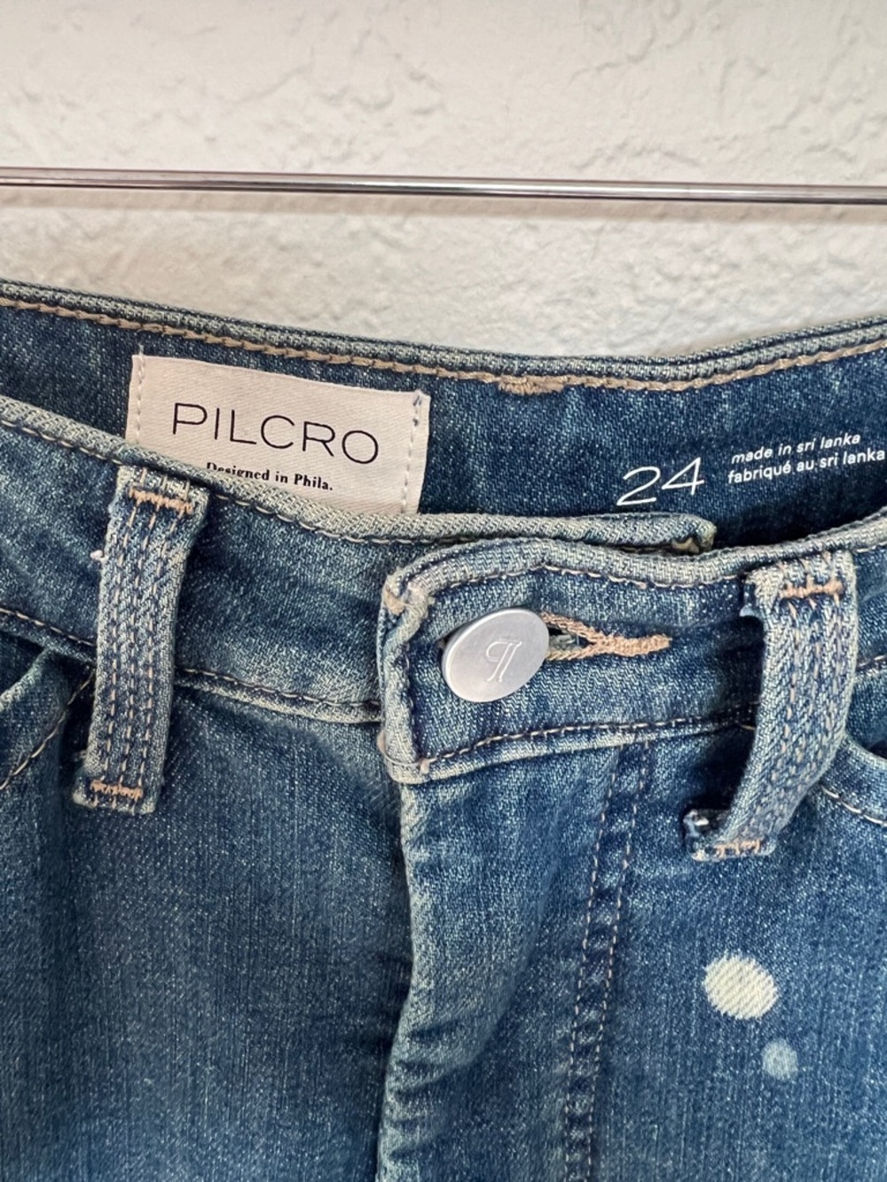 Pilcro Dark Blue Wide-Leg Jeans with White Paint Splatter - Picture 5 of 9